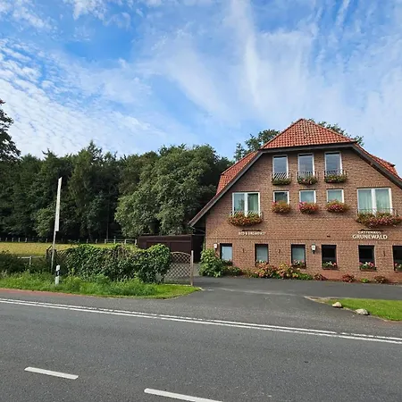 Gaestehaus Grunewald アパートホテル 2*